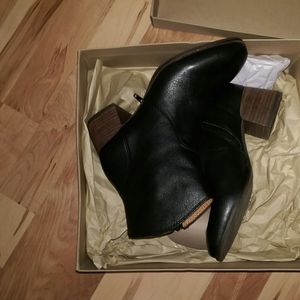 Lucky Brand booties, color black, size 6